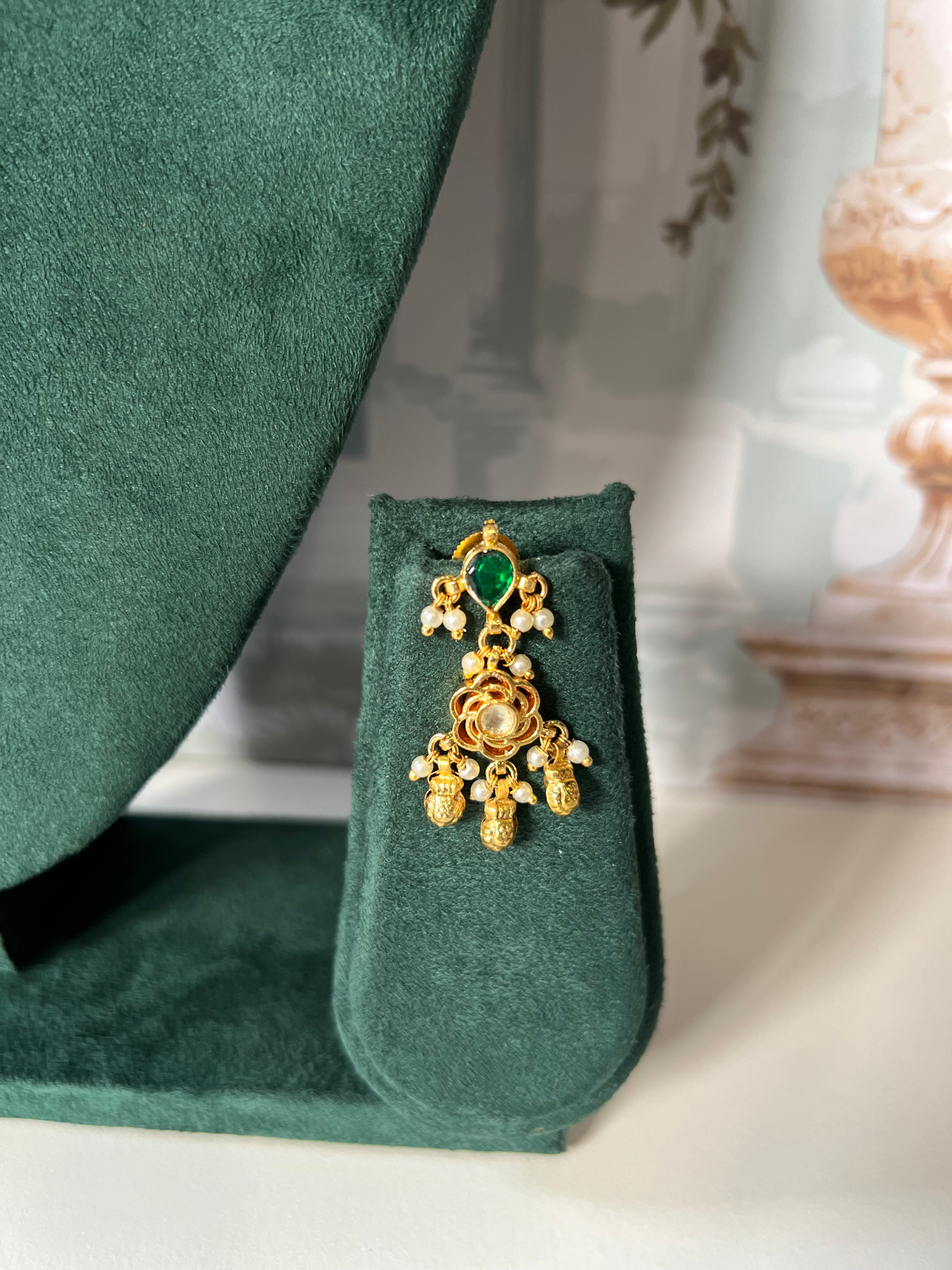 Swarnika Jadau Kundan Necklace Set
