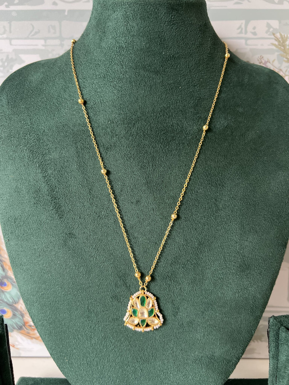 Jhankar Jadau Kundan Pendant Chain