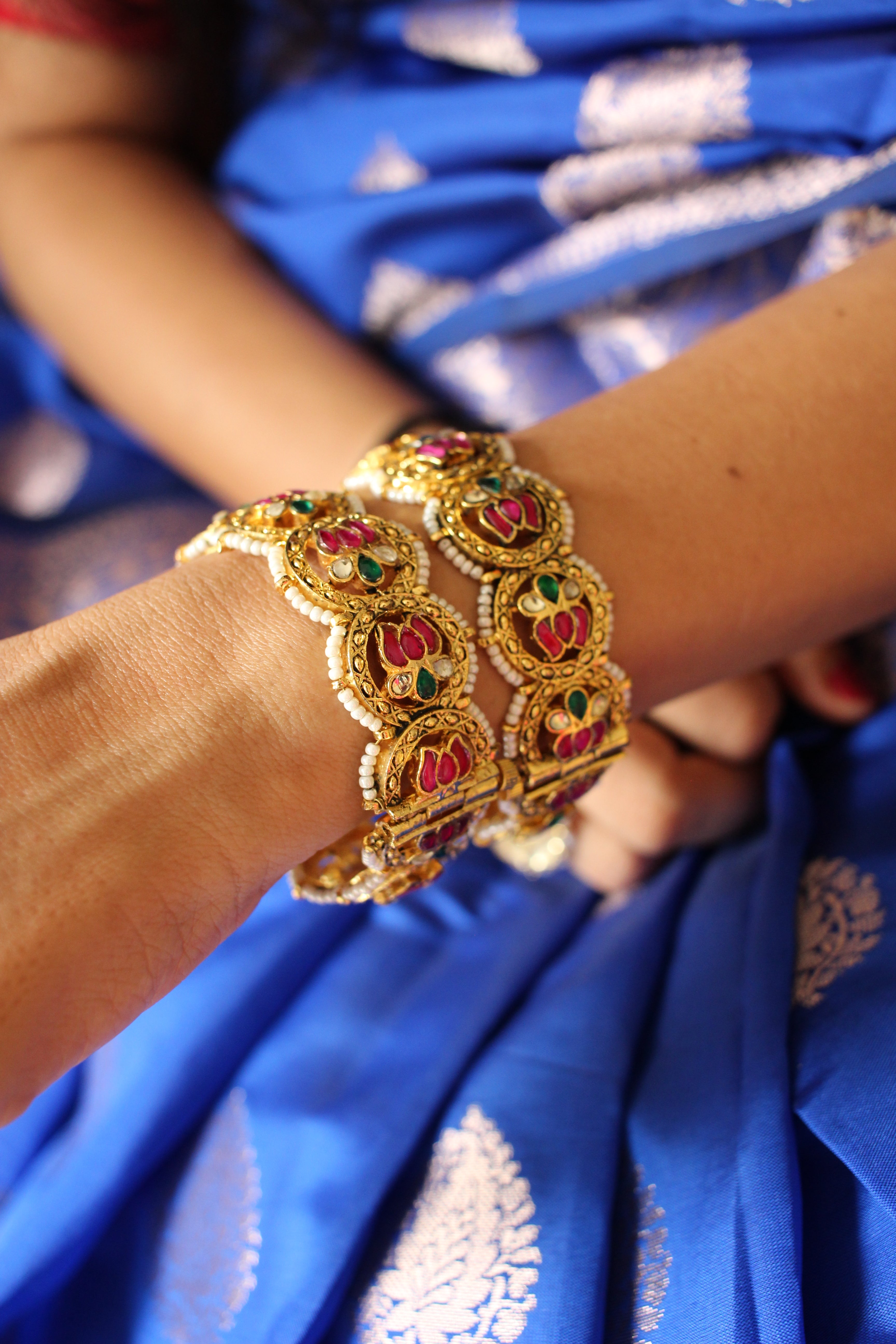 Rajwadi Ruby Jadau Kundan Bangle Set