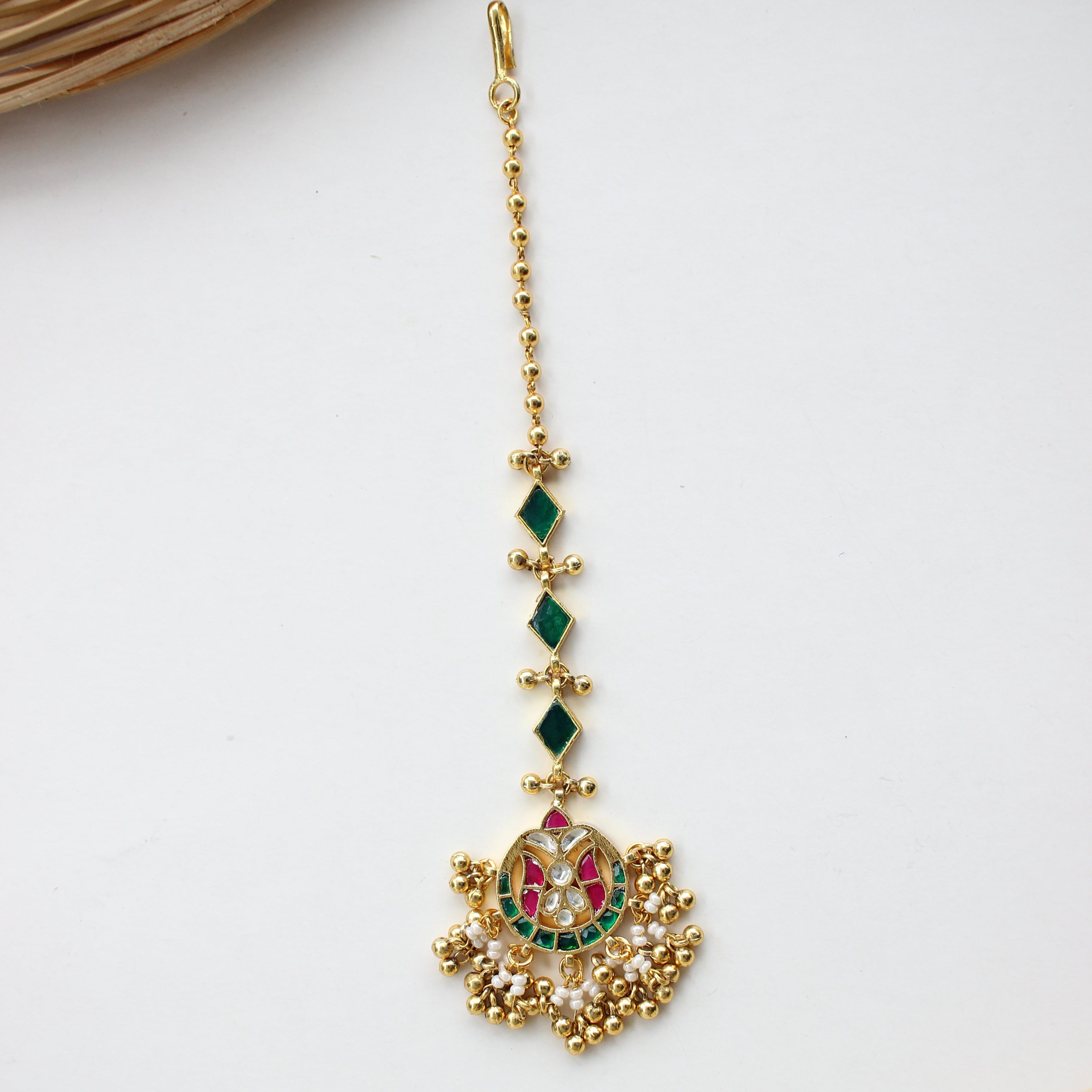 Anika Kundan Cluster Tikka