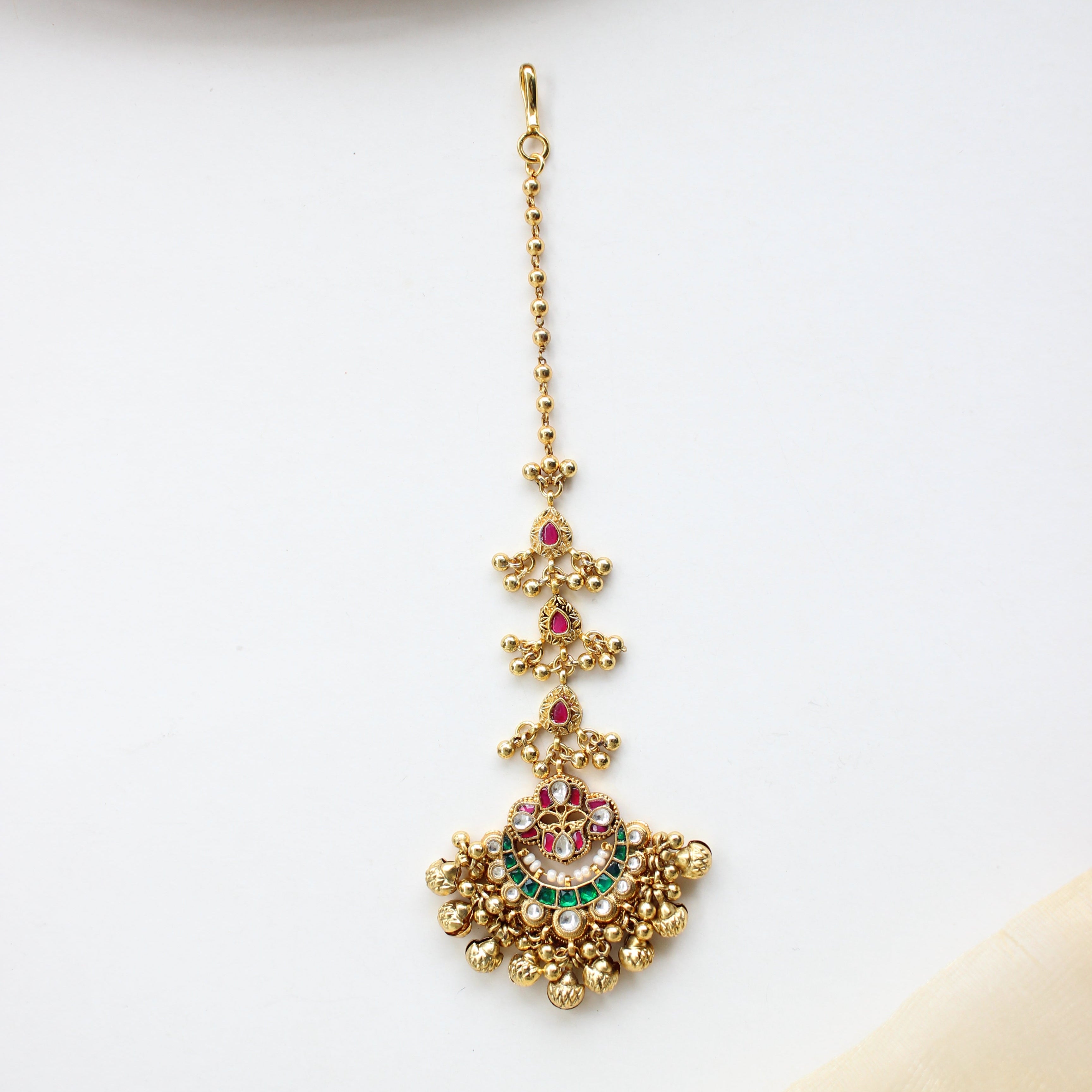 Antique Gold Kundan Maang Tikka – Ruby & Emerald with Jade Green Bead Fringe and Pearl Chain (Copy)