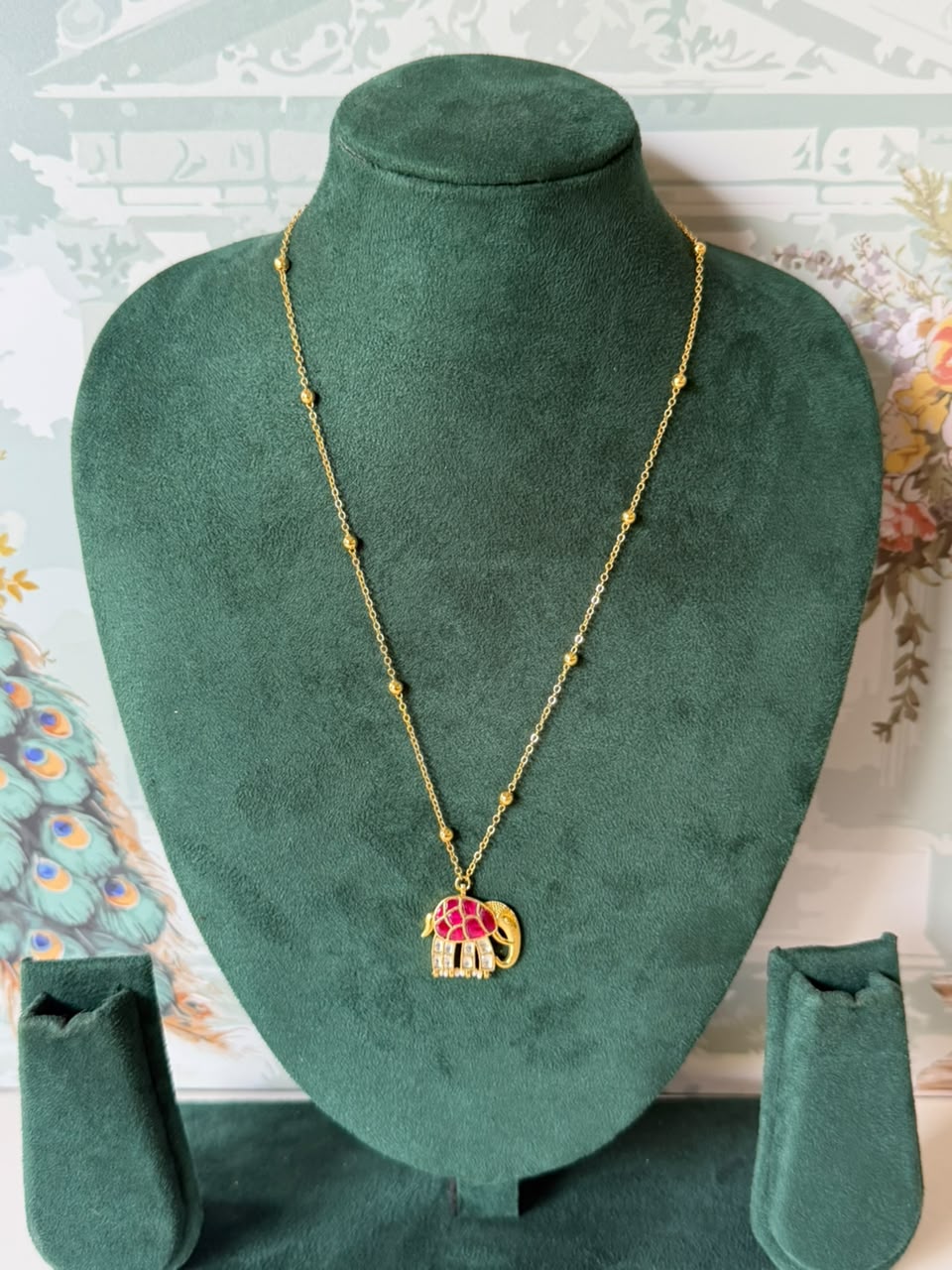 Pink and white Elephant Jadau Pendant Gold-Tone Necklace