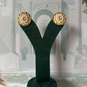 Round gold kundan polki floral stud earrings with beaded rope border