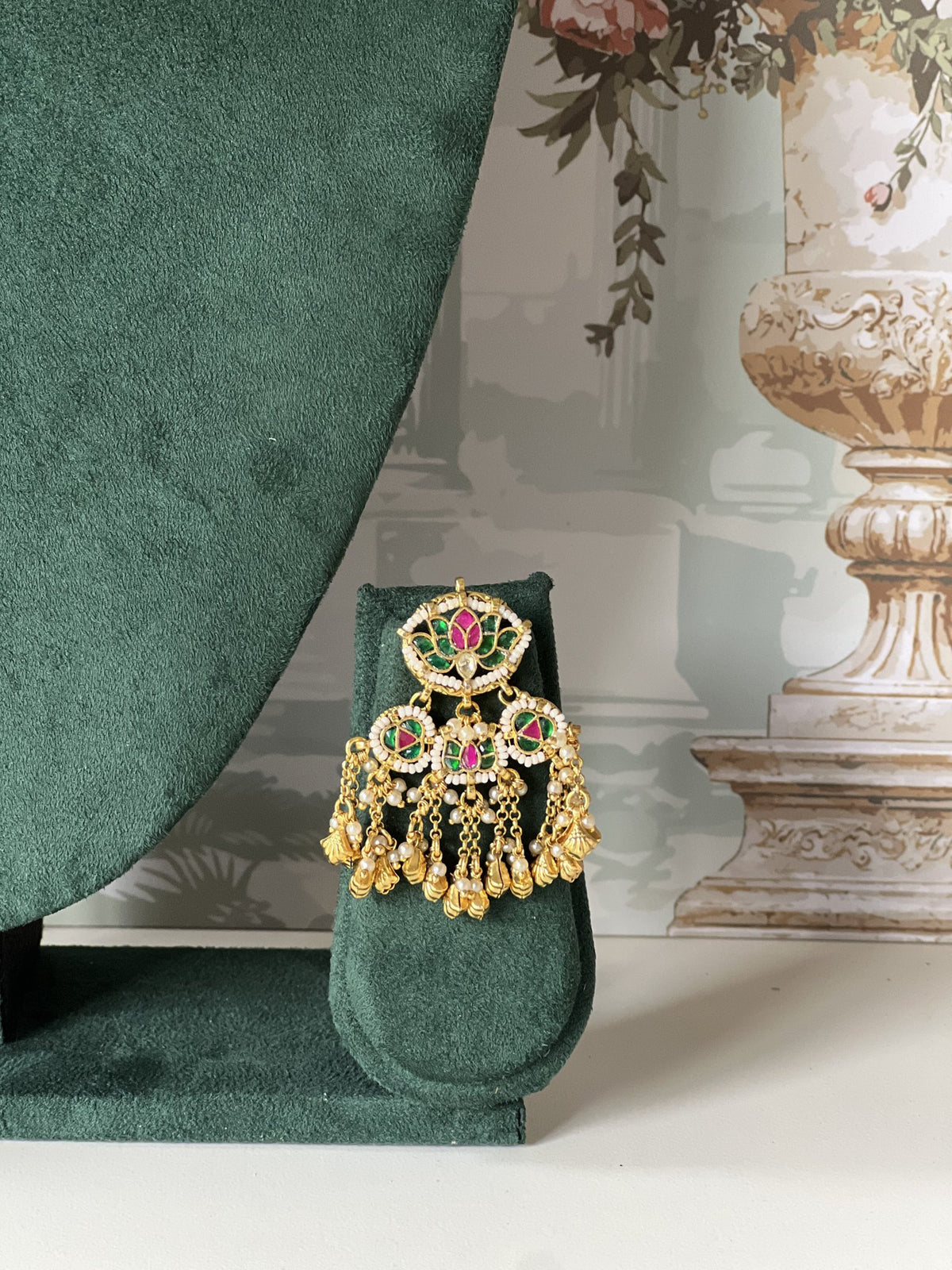 Kamalrang Jadau Kundan Collar Necklace Set