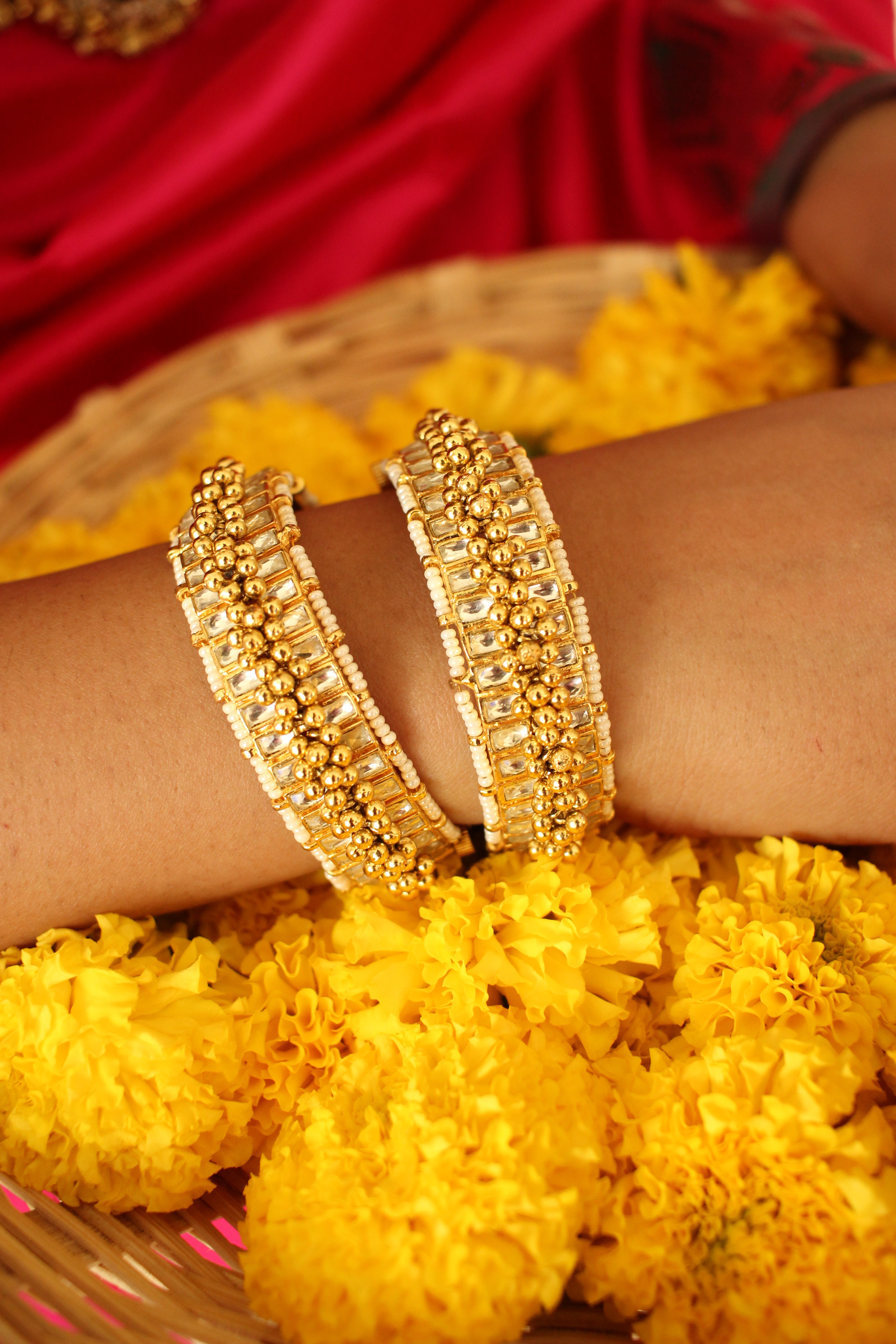 Meera White Jadau Kundan Bangle Set